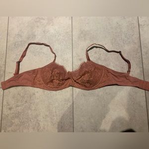 Wired bra without padding